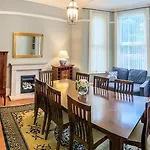 Villa With Park Views Close To Liverpool Centre