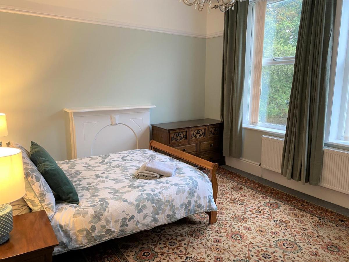 With Park Views Close To Centre Holiday home Liverpool
